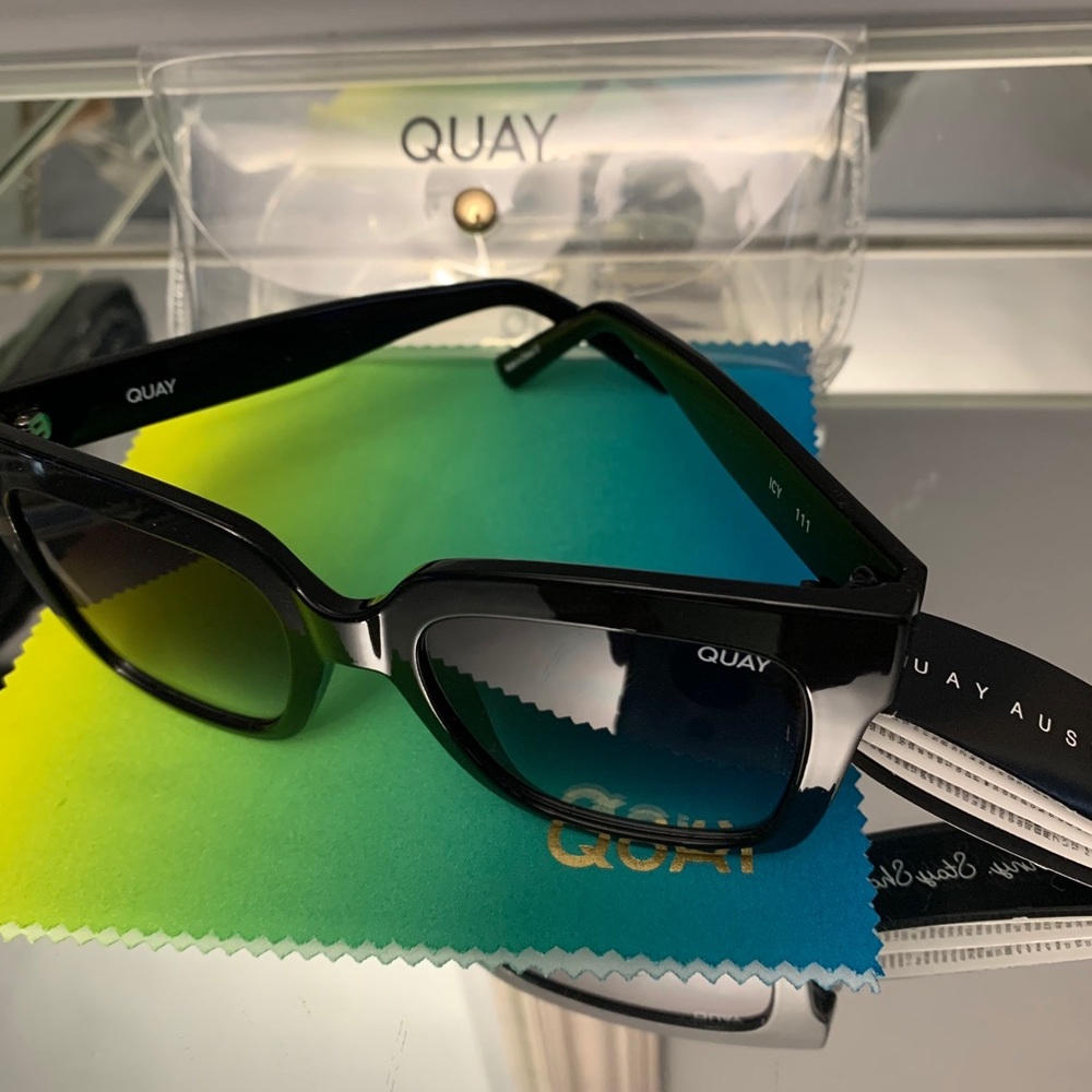Quay Australia Icy sunglasses